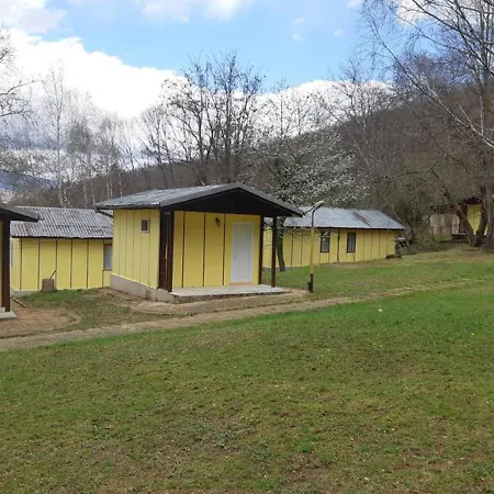 Peaceful And Tranquil Bungalow Retreat In Kamena Village Near Nature Guest house